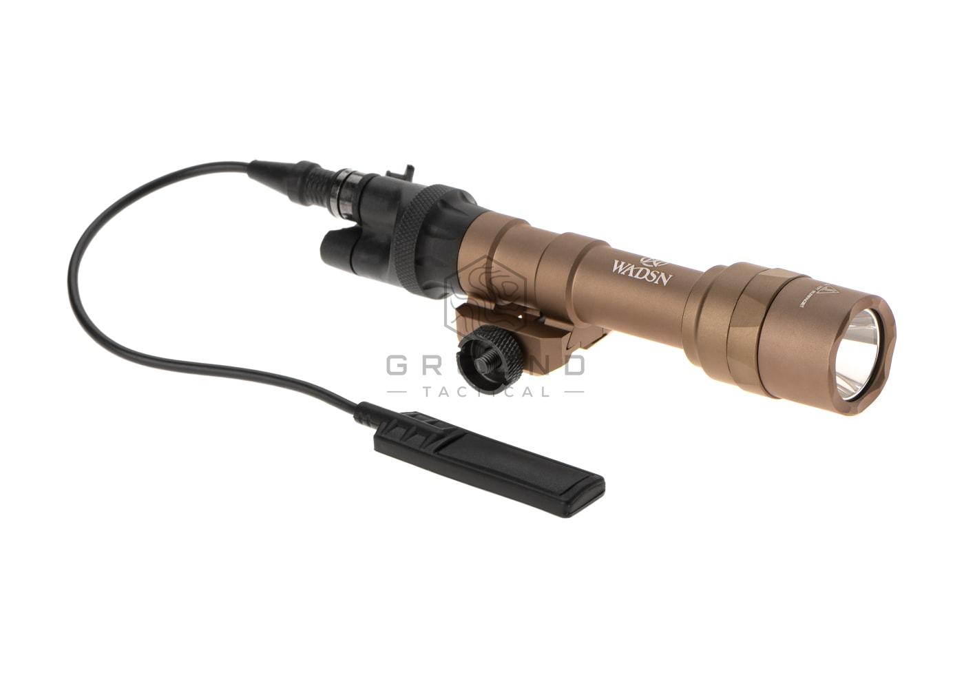 Linterna WADSN M600U Scout con interruptor doble IR LED · tierra oscura